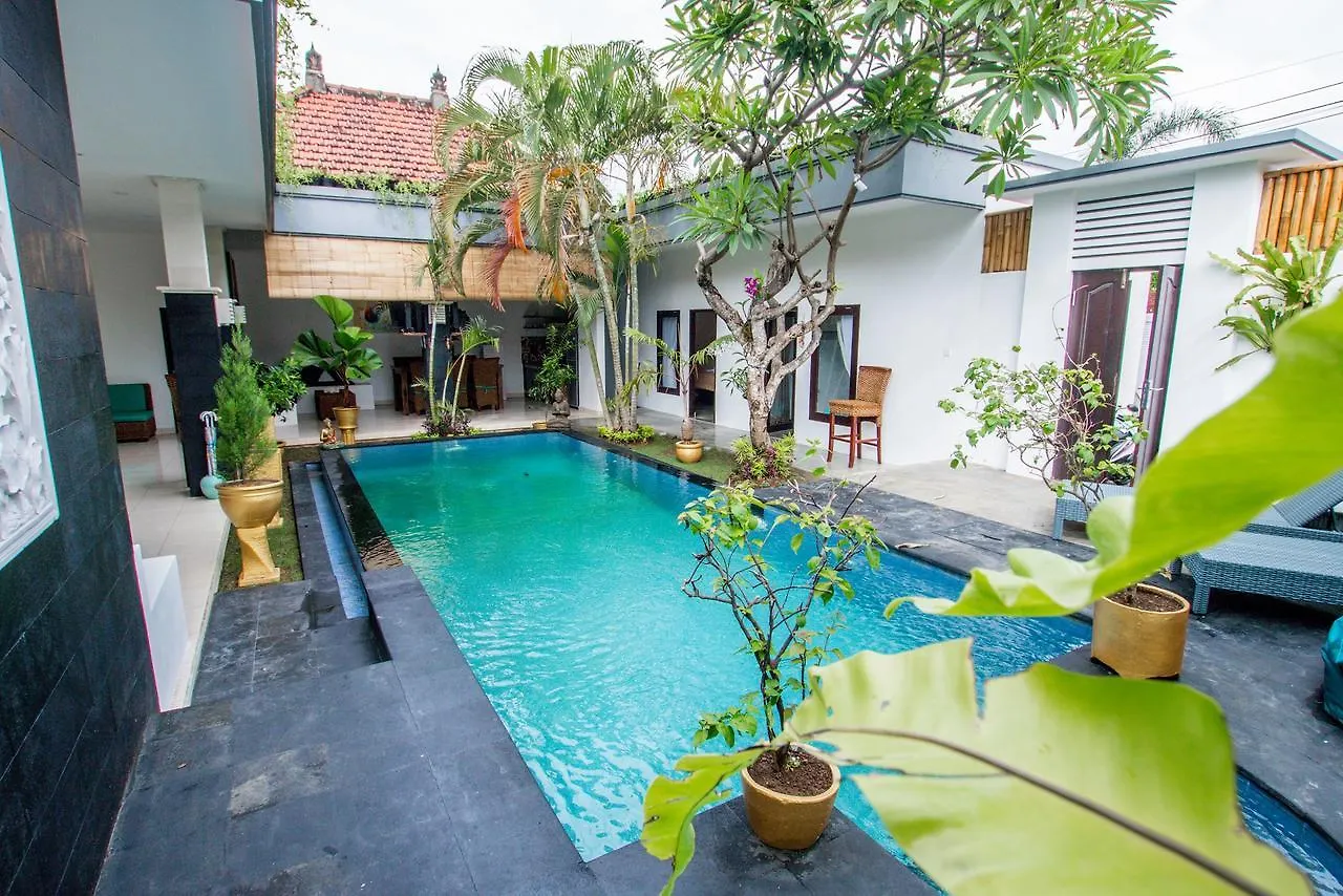 Av Villa Coco 세미냑