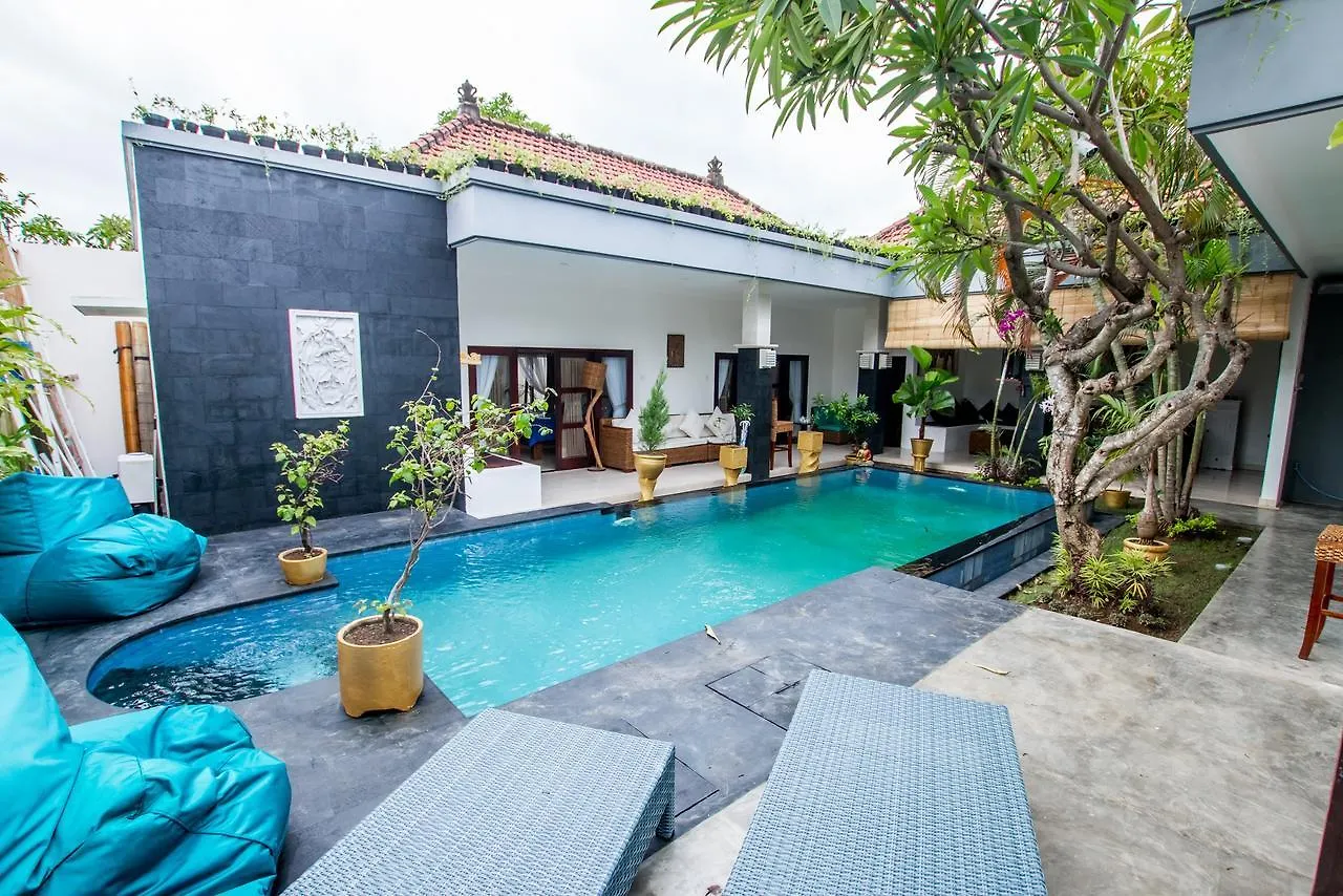 Av Villa Coco 세미냑